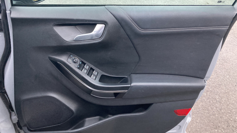 Ford Puma 1.0 EcoBoost Hybrid mHEV 155 ST-Line Vignale 5dr Petrol Hatchback